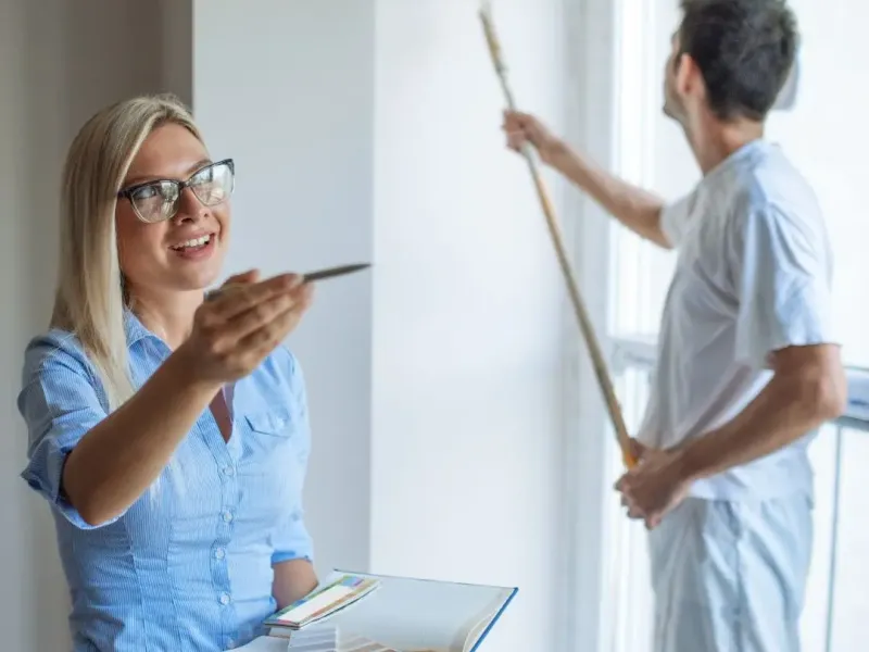Project manager coordinating interior painting during a Bartlett TN rental make ready